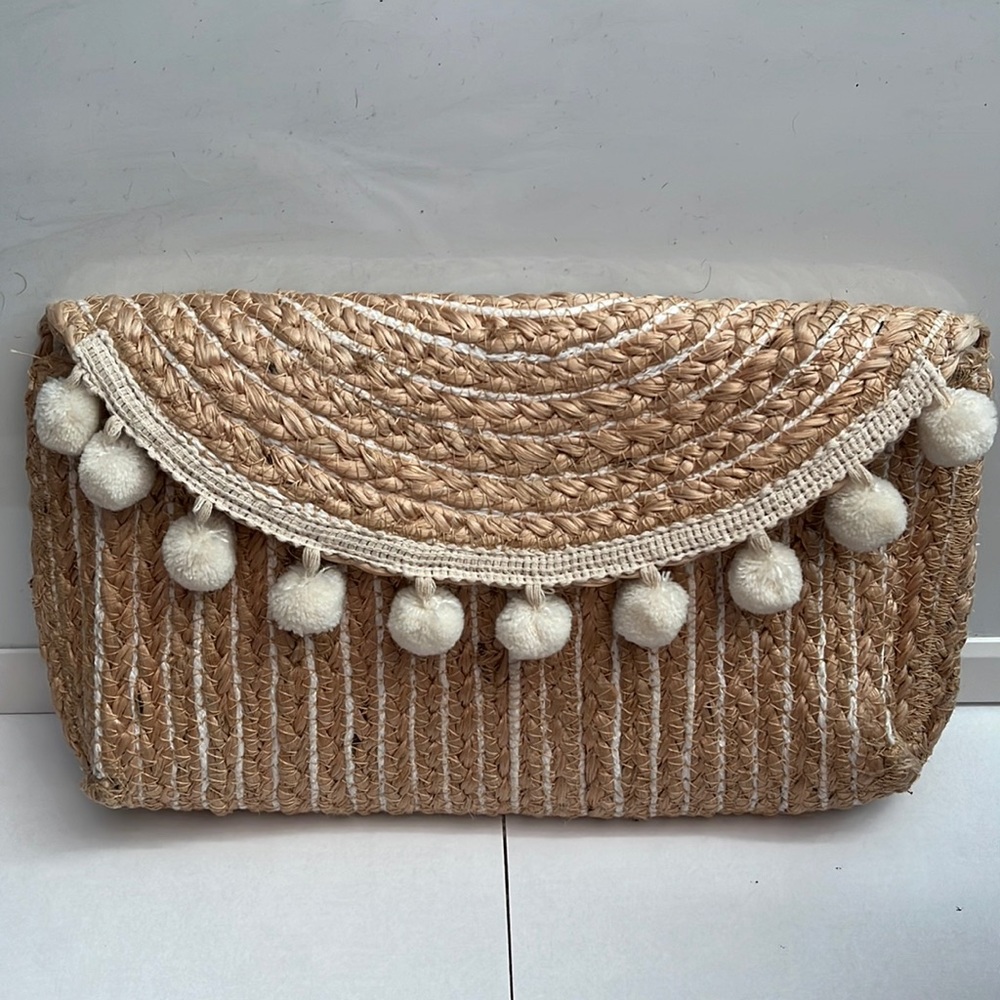 SHIRALEAH CHICAGO PURSE 100% PERFECT CONDITION-NEVER USED
